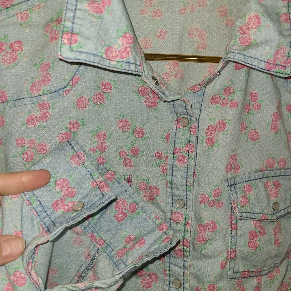 Maurices Shirt Womens XL Blue Chambray Pearl Snap Western Rodeo Boho Cowgirl
